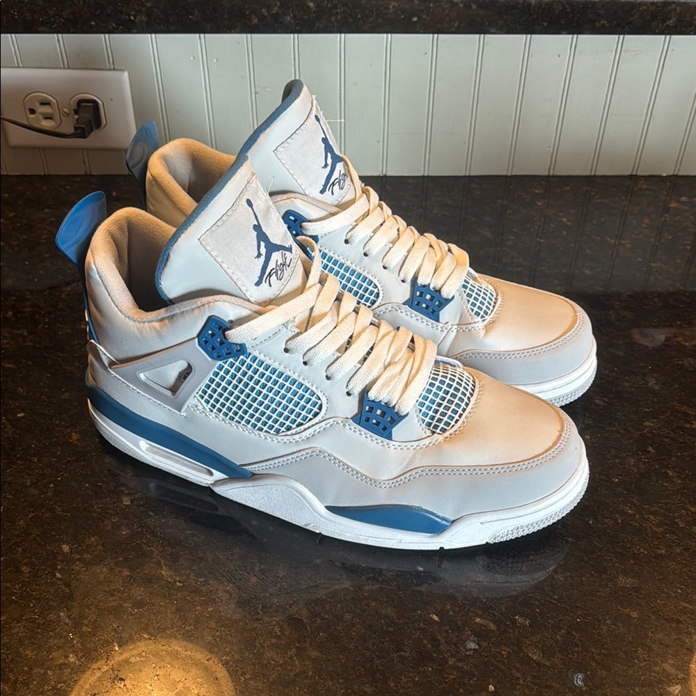 Jordan 4 military blue size 13